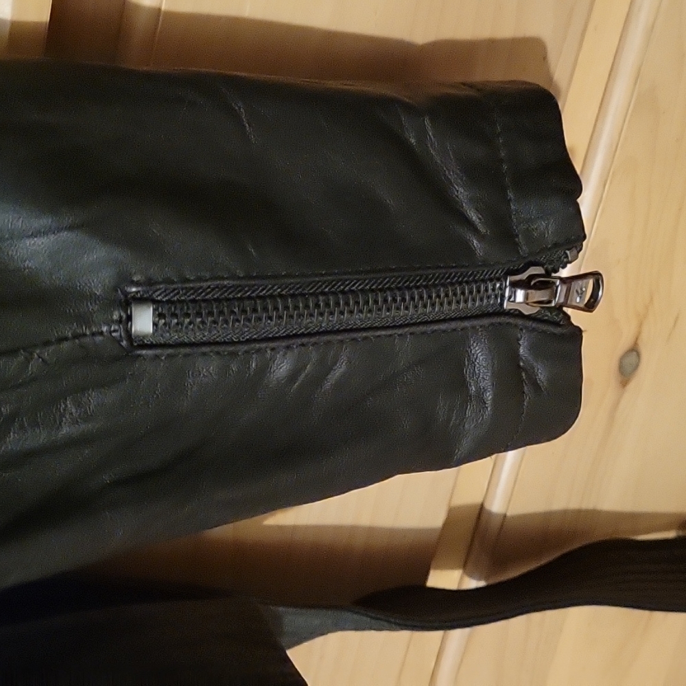 Kenneth Cole Leather Jacket - Picture 4 of 5